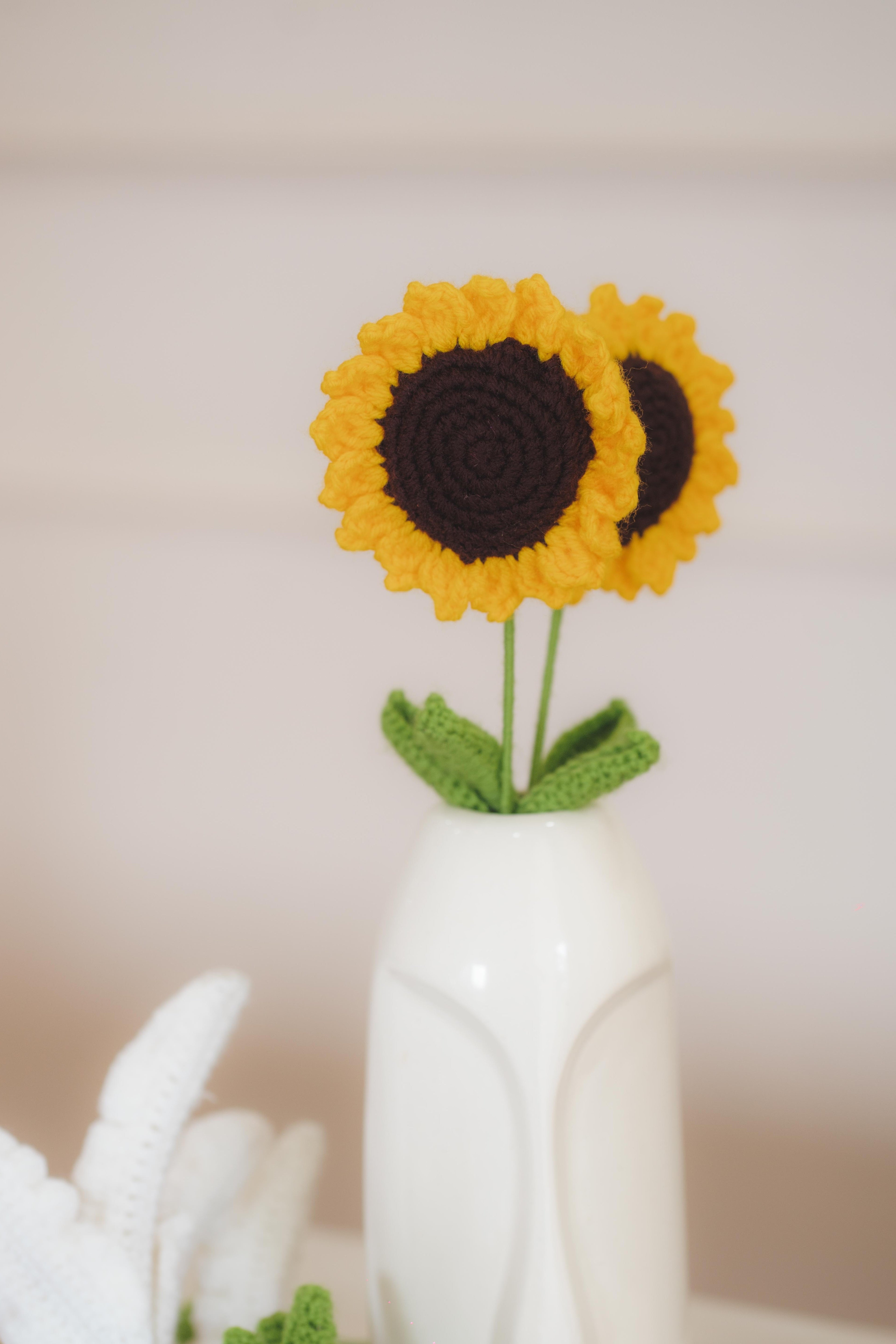 'Everlasting Sunshine' Sunflower Crochet Stem