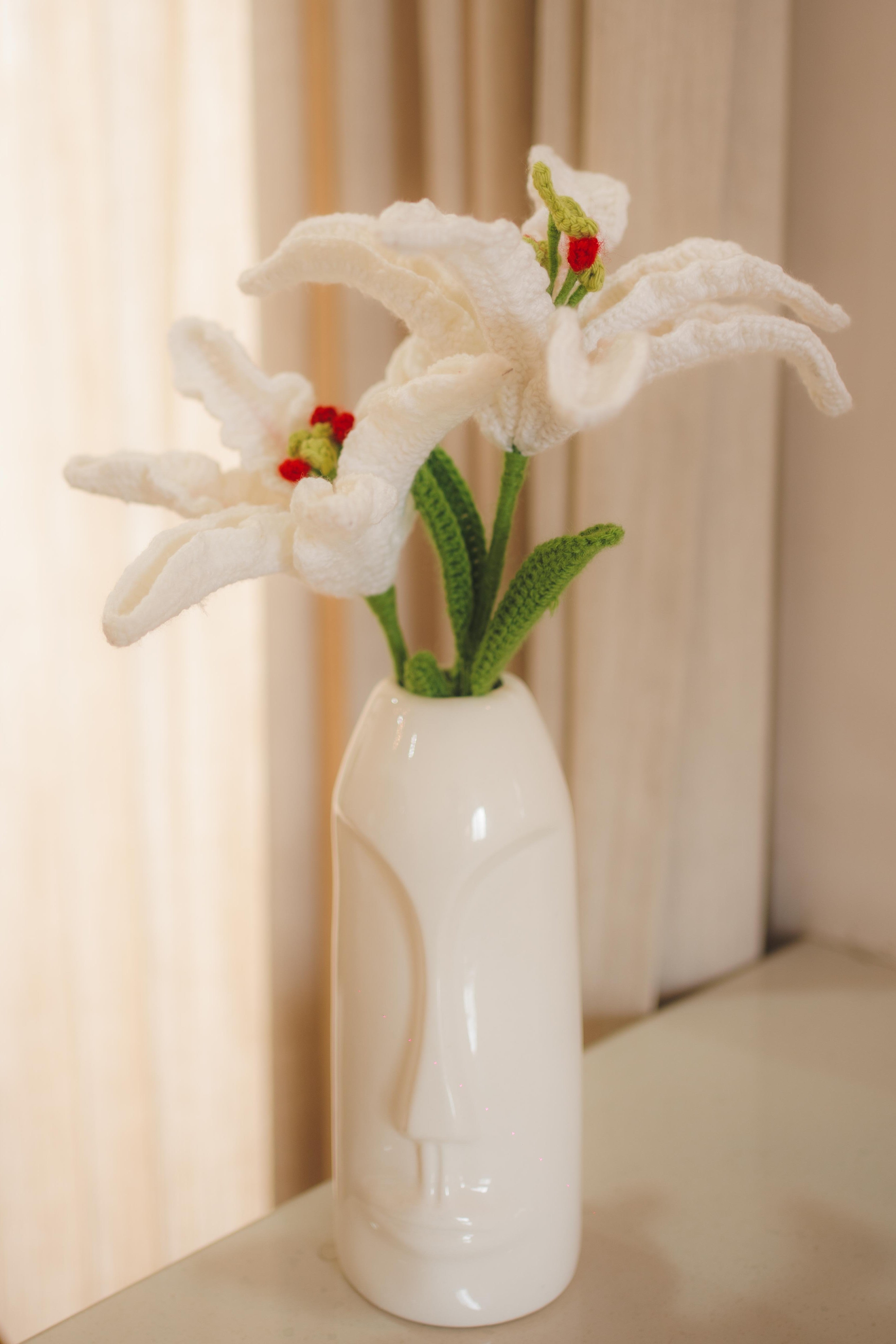 'Casablanca' Crochet Lily Stem