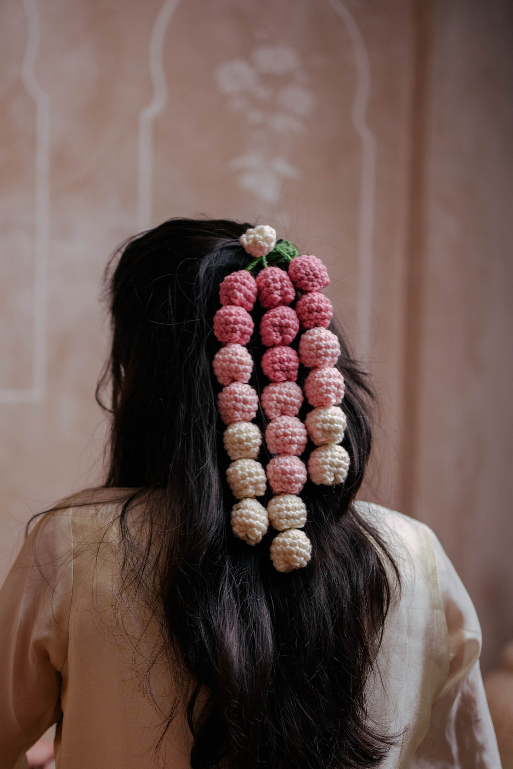 'Rosy Ombré' Triple Strand Crochet Gajra